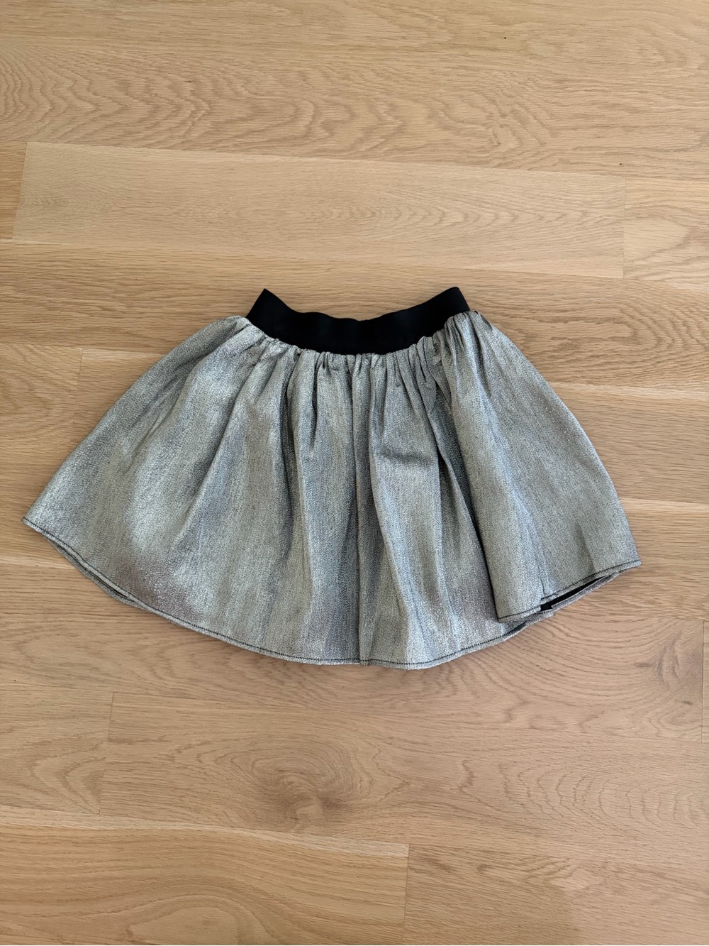 Little Olin Girls’ Metallic Silver Skirt w/ Black Waistband- size 12